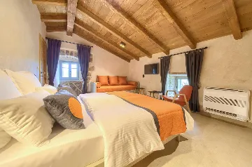 2-Bedroom Villa in Bajčići for 6 Guests