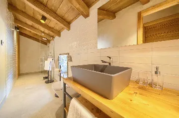 2-Bedroom Villa in Bajčići for 6 Guests