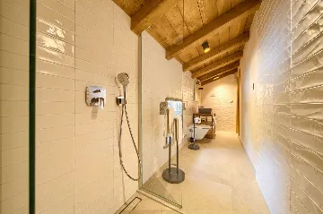 2-Bedroom Villa in Bajčići for 6 Guests