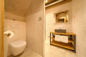 2-Bedroom Villa in Bajčići for 6 Guests