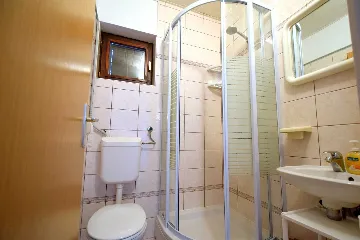 Njivice Sea-View Apartment for 3 Guests