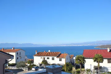 Two-Bedroom Apartment in Njivice for 6 Guests