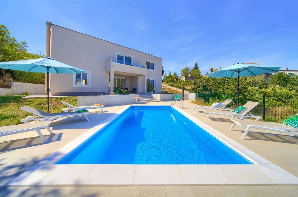 Villa with Private Pool & Barbecue in Vrh