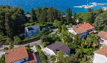 Malinska Holiday House for Up to 4 Guests