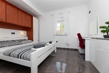 3-Bedroom Villa with Private Pool in Garica