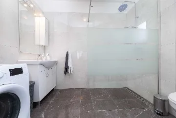 3-Bedroom Villa with Private Pool in Garica