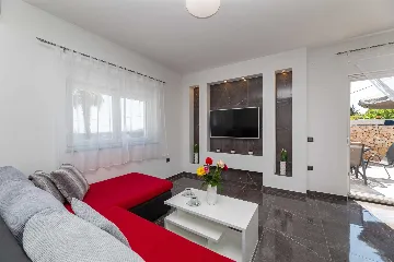 3-Bedroom Villa with Private Pool in Garica