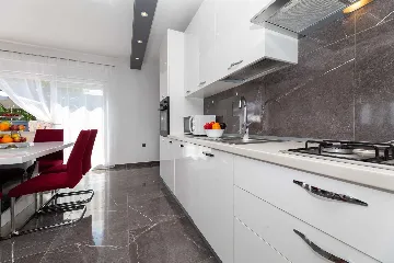 3-Bedroom Villa with Private Pool in Garica