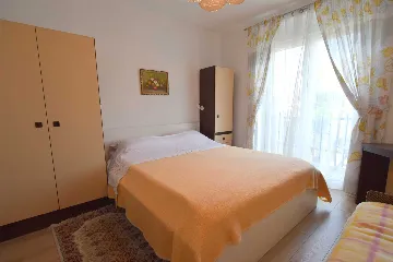 Malinska Apartment with Balcony for Up to 3