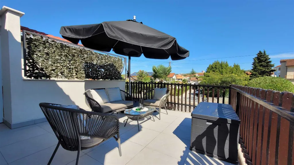 Apartment in Malinska with Balcony