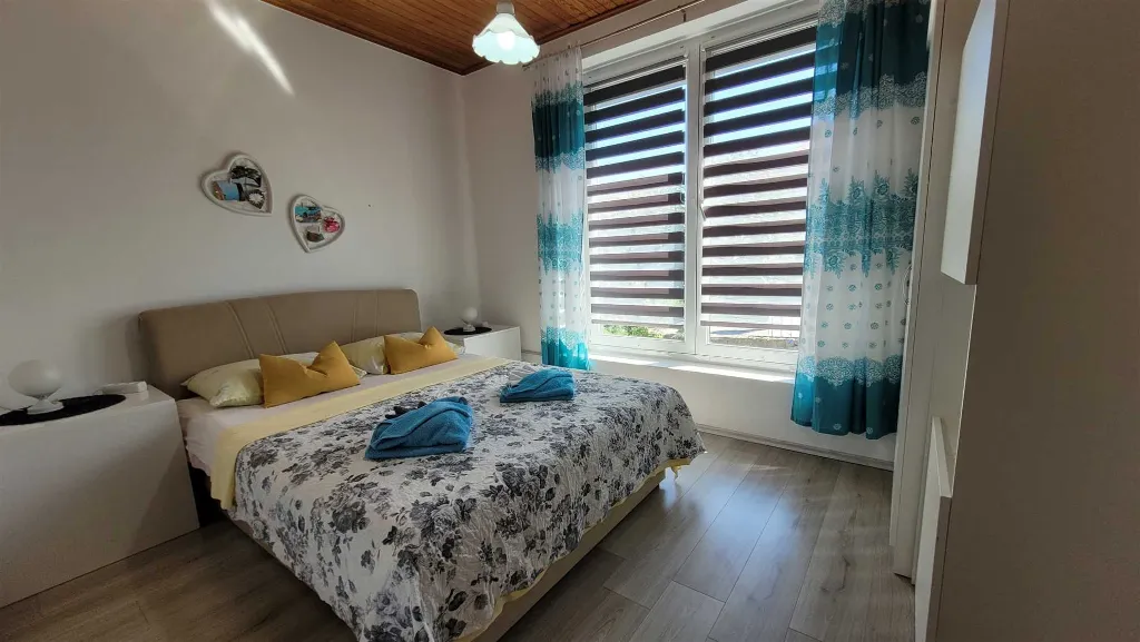 Apartment in Malinska with Balcony