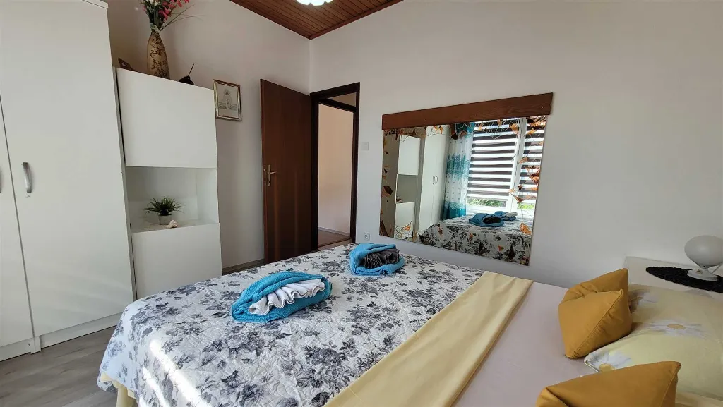 Apartment in Malinska with Balcony