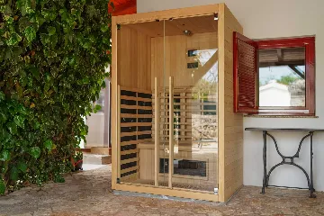 Holiday House in Rasopasno for 6 Guests