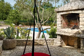 Holiday House in Rasopasno for 6 Guests