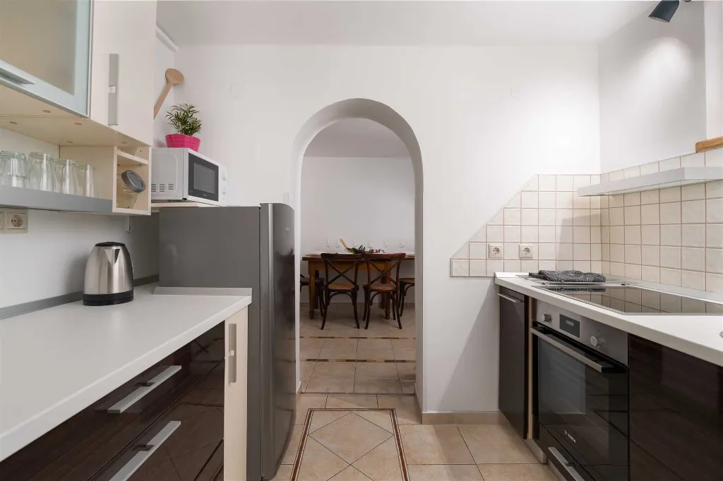 Holiday House in Rasopasno for 6 Guests