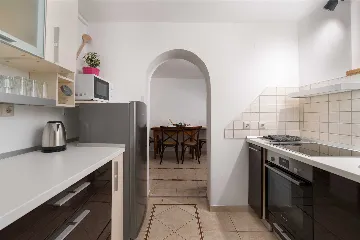 Holiday House in Rasopasno for 6 Guests