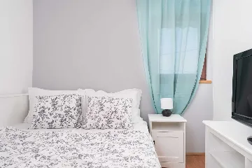 Holiday House in Rasopasno for 6 Guests