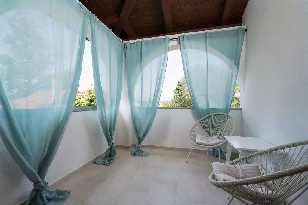 Holiday House in Rasopasno for 6 Guests