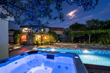 Holiday House in Rasopasno for 6 Guests