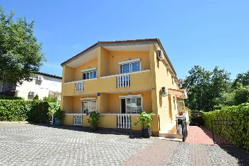 Njivice Apartment with Terrace for up to 3