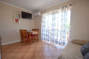 Apartment in Njivice for Up to 3 Guests