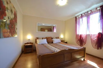 Apartment in Njivice for Up to 3 Guests