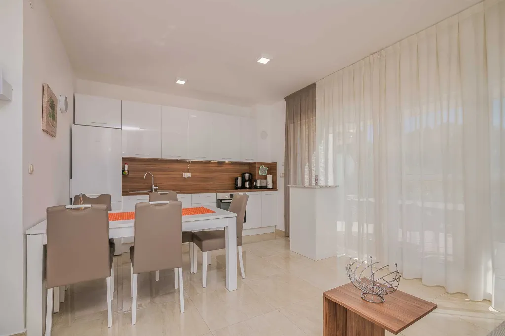 3-Bedroom Holiday House in Ljutići, Krk