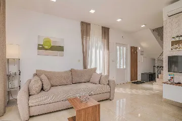 3-Bedroom Holiday House in Ljutići, Krk