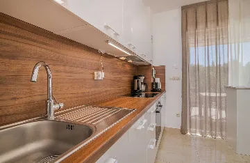 3-Bedroom Holiday House in Ljutići, Krk