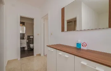 3-Bedroom Holiday House in Ljutići, Krk