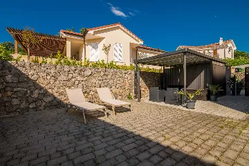 3-Bedroom Holiday House in Ljutići, Krk