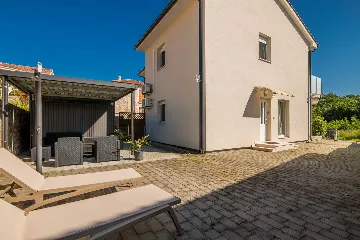 3-Bedroom Holiday House in Ljutići, Krk