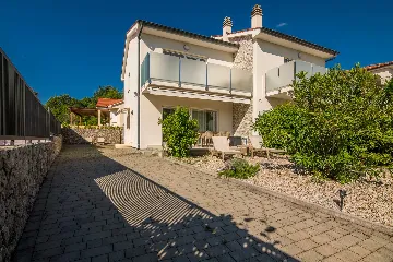 3-Bedroom Holiday House in Ljutići, Krk