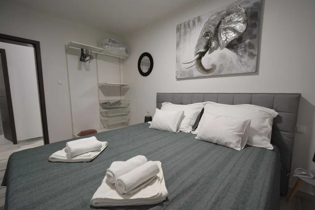 Apartment in Malinska for Up to 4 Guests
