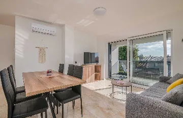 3-Bedroom Apartment for 6 in Malinska, Croatia