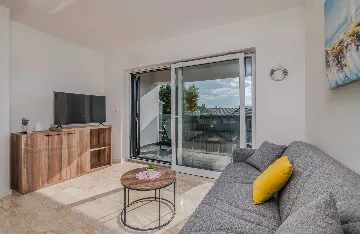 3-Bedroom Apartment for 6 in Malinska, Croatia