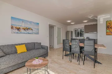 3-Bedroom Apartment for 6 in Malinska, Croatia