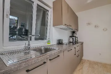 3-Bedroom Apartment for 6 in Malinska, Croatia