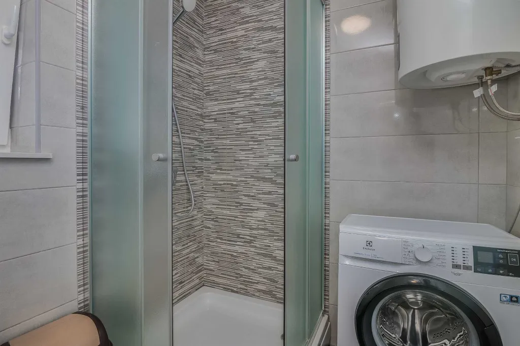 3-Bedroom Apartment for 6 in Malinska, Croatia