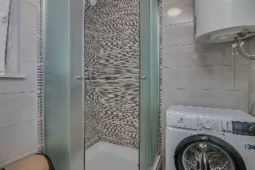 3-Bedroom Apartment for 6 in Malinska, Croatia