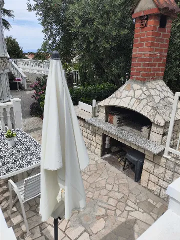 Malinska Studio Apartment for 2 Guests