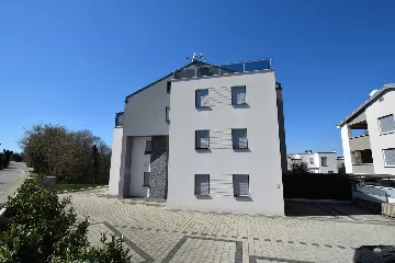 Modern 2-Bedroom Apartment with Balcony in Njivice
