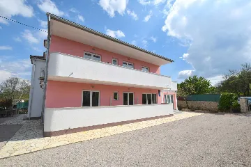 Air-Conditioned Room for 2 in Rasopasno