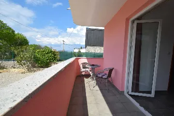 Air-Conditioned Room for 2 in Rasopasno