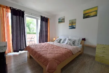 Air-Conditioned Studio Apartment in Rasopasno