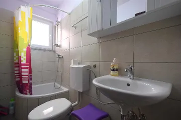 Air-Conditioned Studio Apartment in Rasopasno