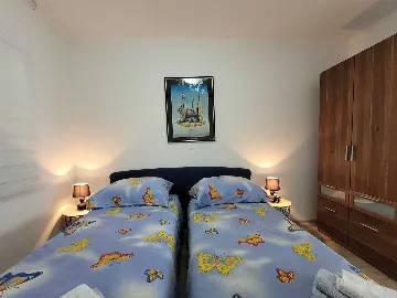 Renovated 2-Bedroom Apartment with Balcony in Omišalj