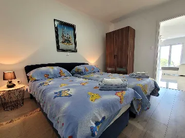 Renovated 2-Bedroom Apartment with Balcony in Omišalj