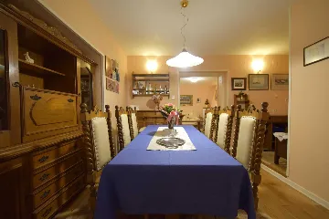 Holiday House in Gabonjin for Up to 6 Guests