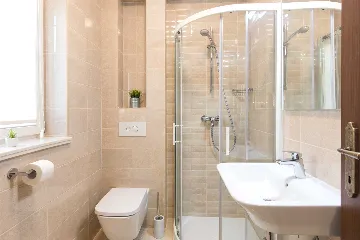 4-Bedroom Villa with Private Pool in Muraj